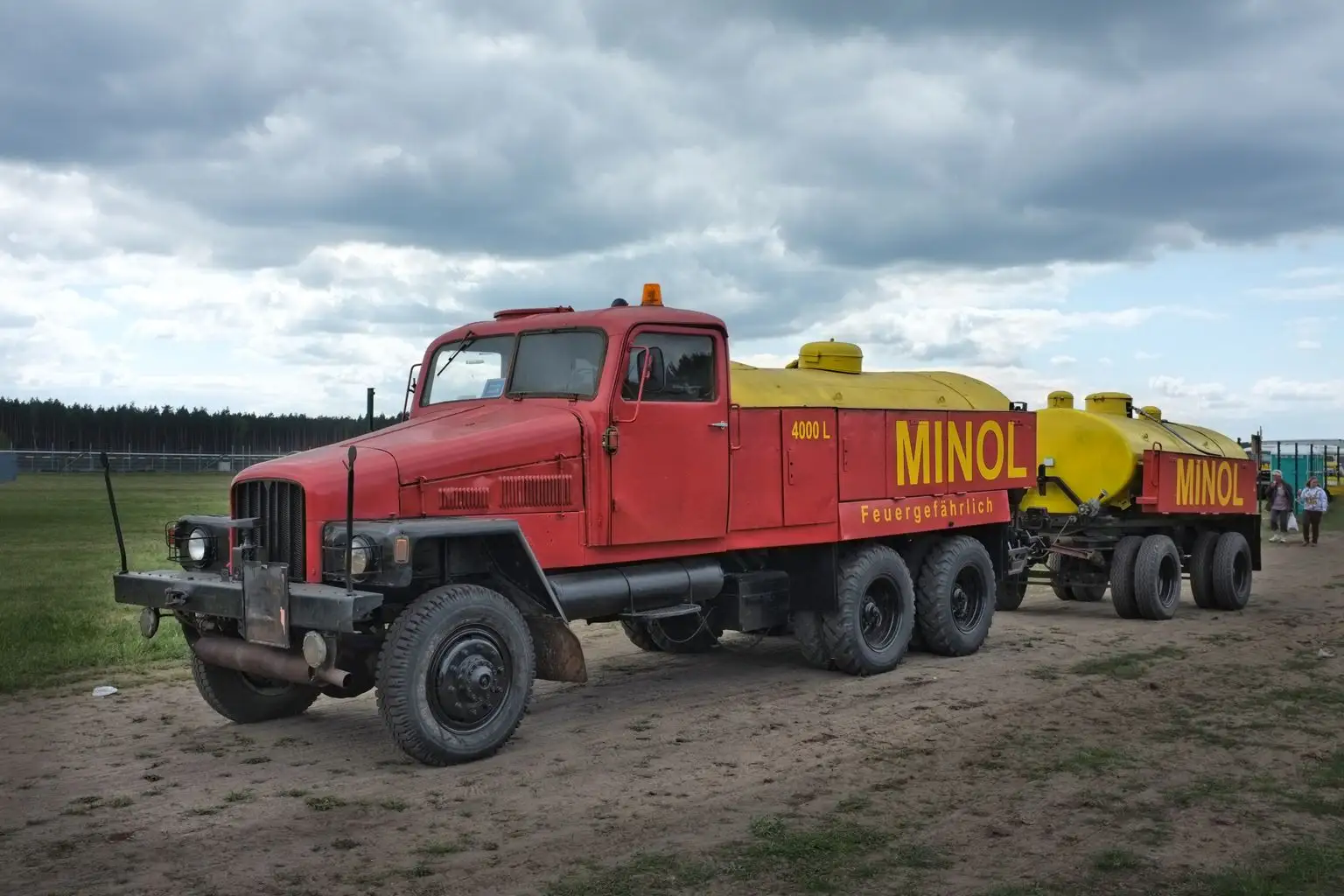 What To Do In Out-of-Fuel Scenarios? - Emergency Diesel Fuel Delivery